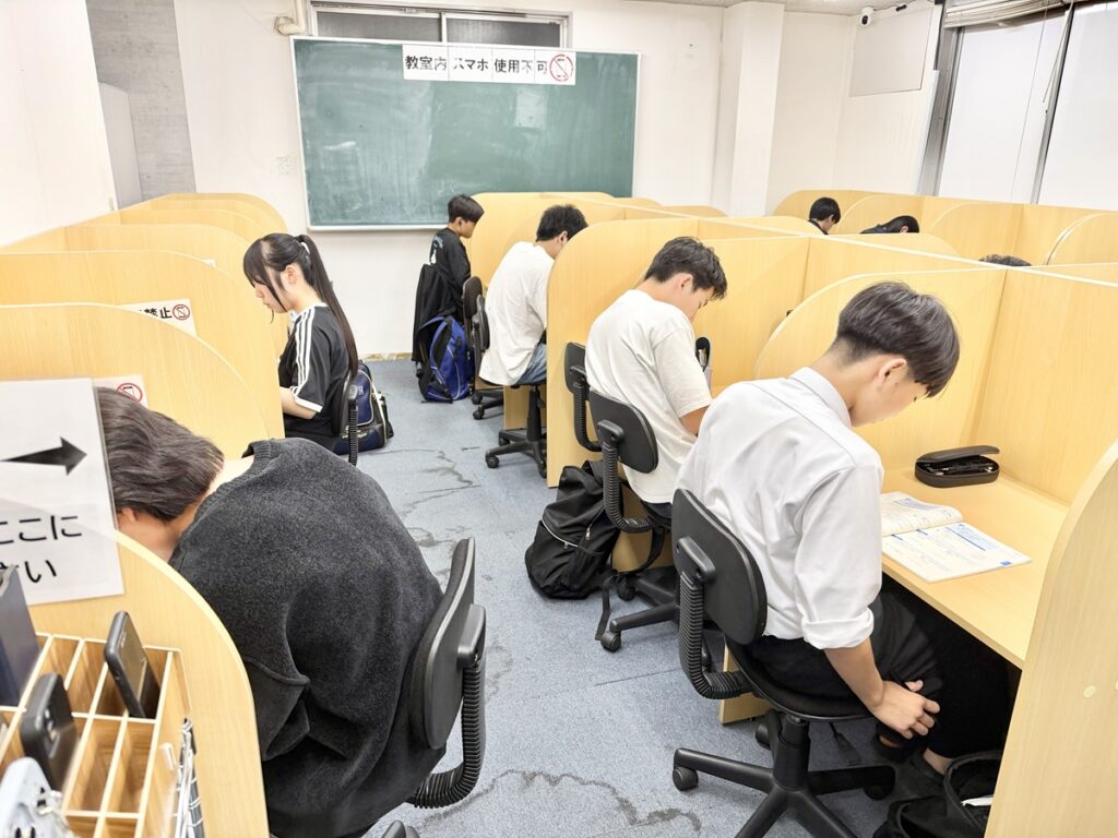 リードアップ高校生授業風景